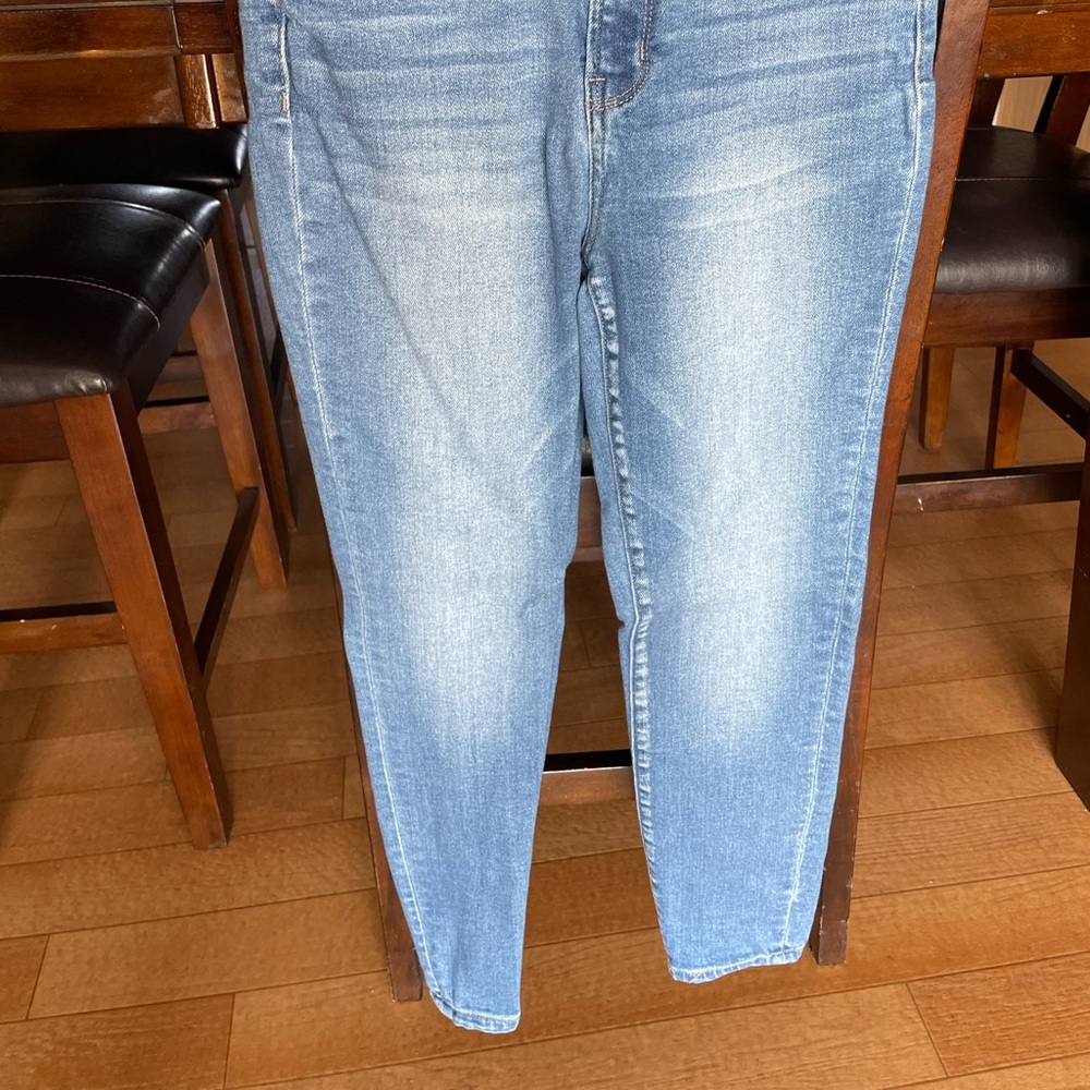 Like new Pink Blush Maternity Jeans